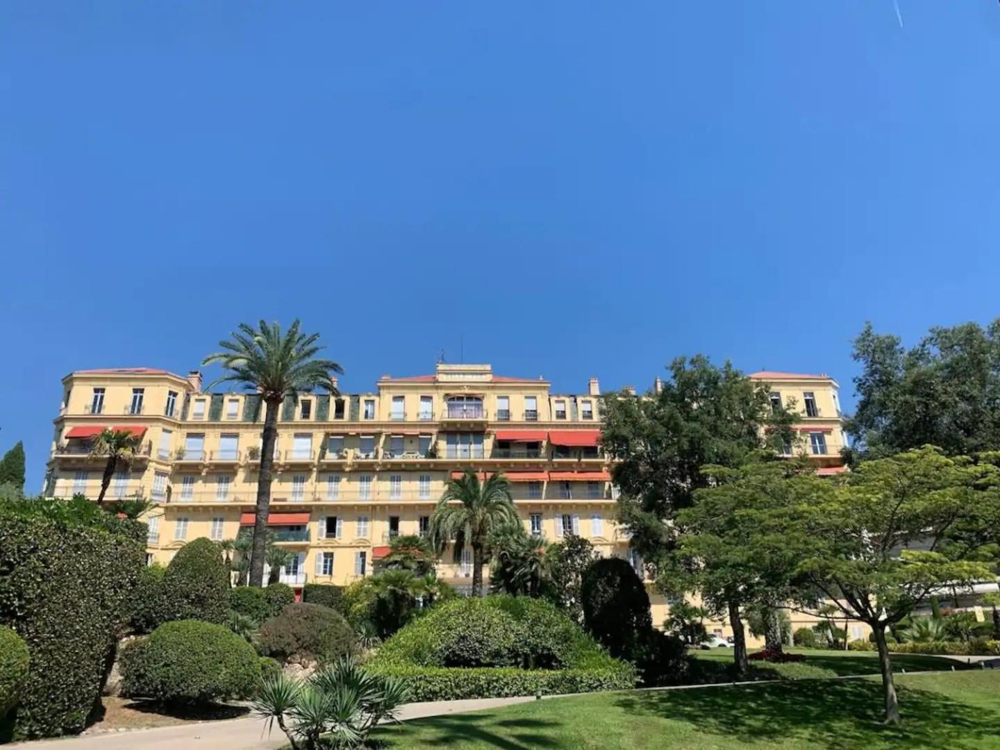 Vue Proches Plages Et Congres Appartamento